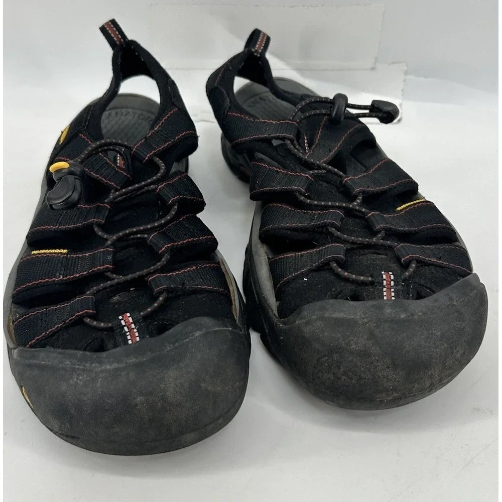 Keen Newport H2 Hiking Sandals Slip On Rubber Toe Black Men's Size 9